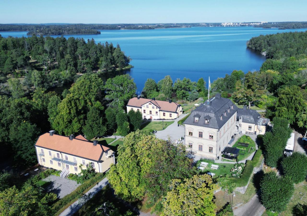 Hotel Goervaelns Slott Jarfalla Exterior foto