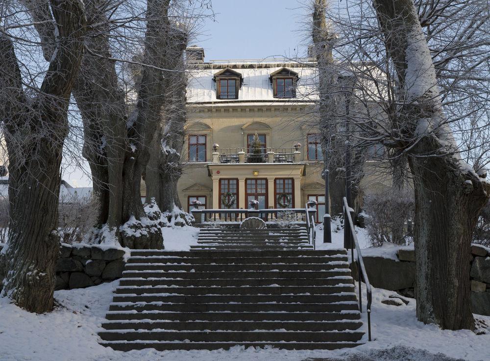 Hotel Goervaelns Slott Jarfalla Exterior foto